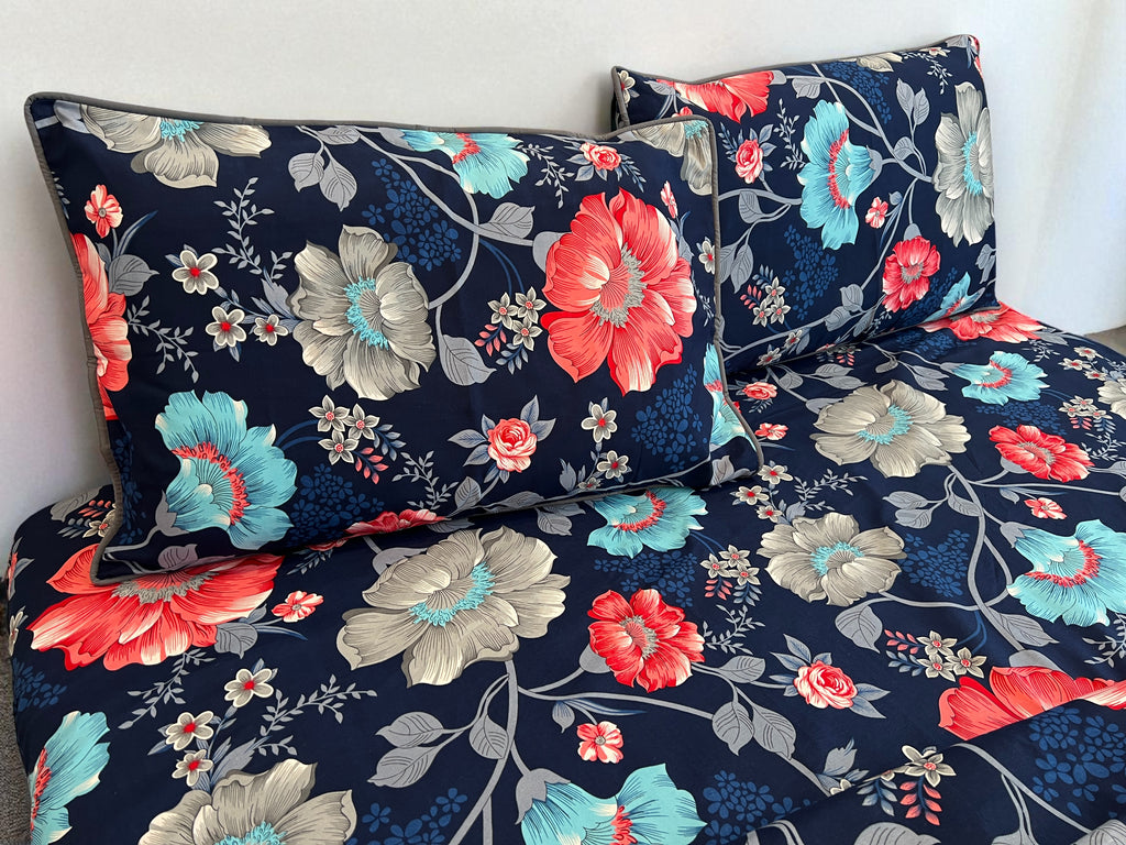 Midnight Blossom 4 Piece Queen Set