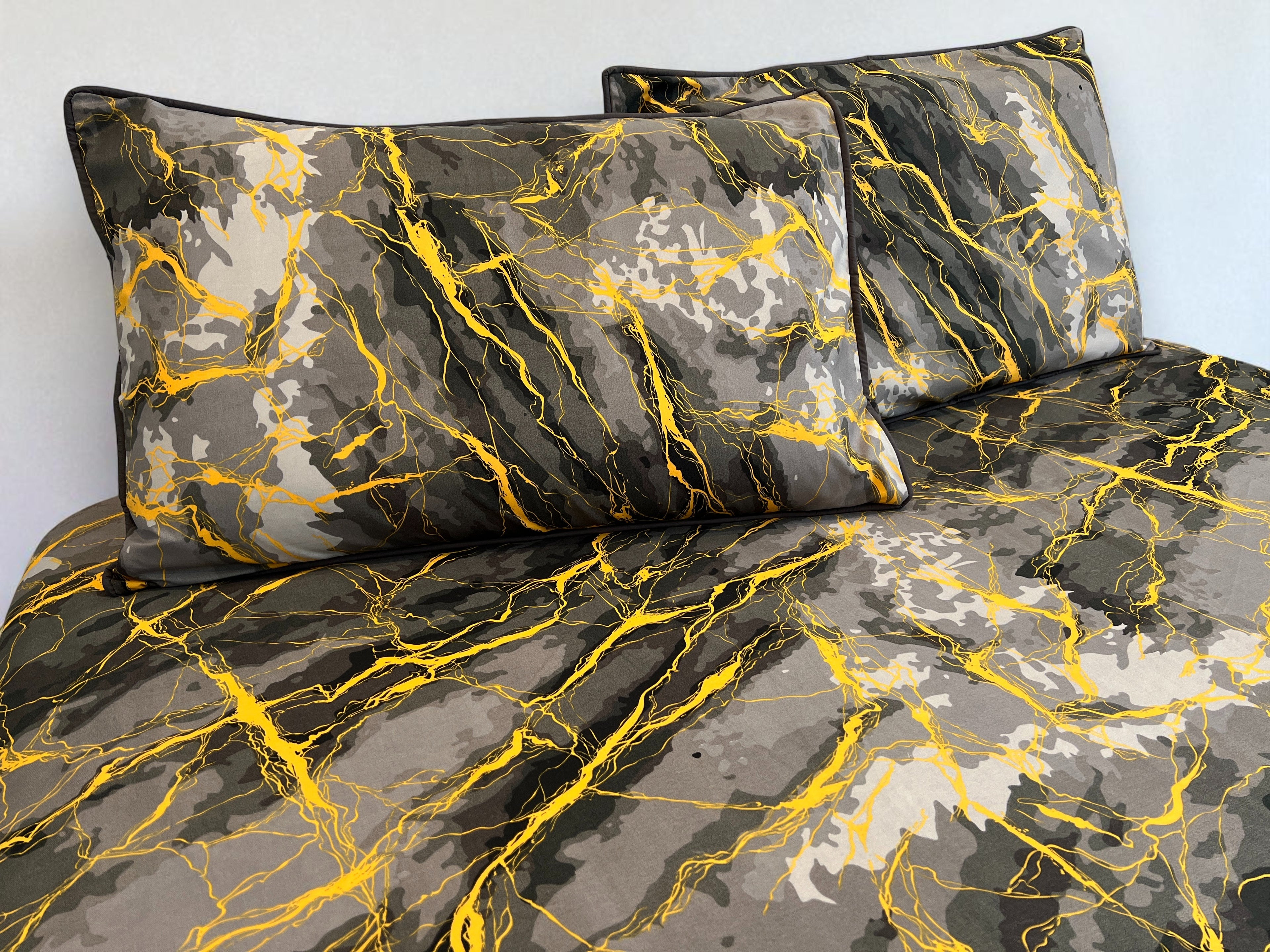 Grey Thunder Strike 3 Piece Double Set